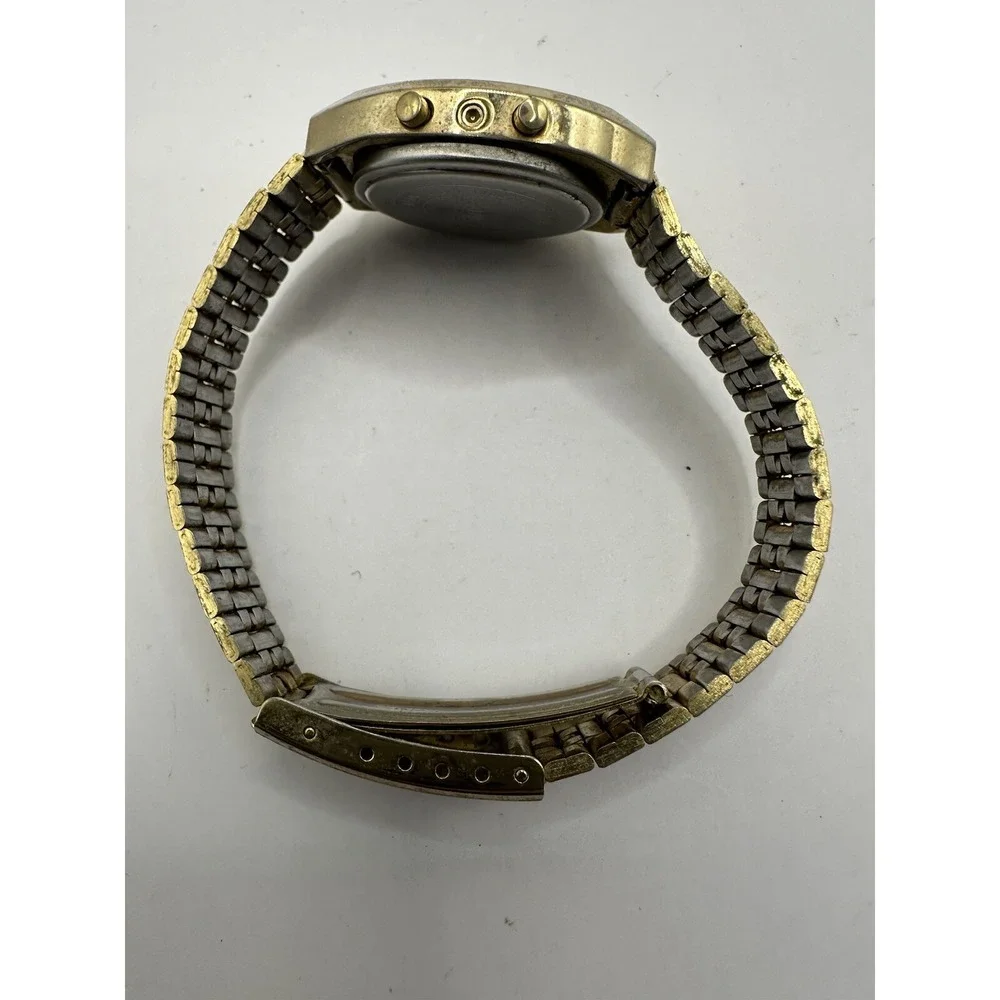 Sonic Digital Womens Watch Vintage Gold Tone LCD New Battery 26MM 6.5